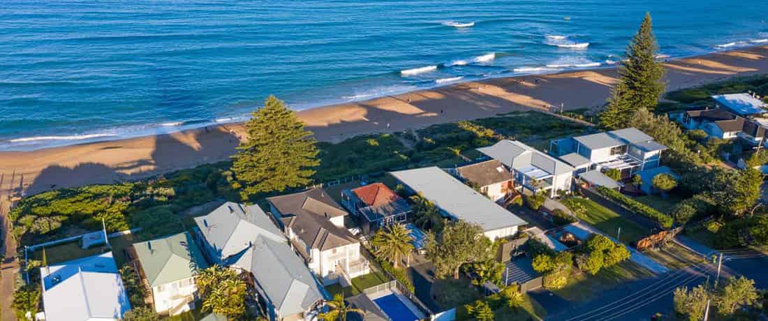 Houses-at-Avoca-Beach-CityCoast-Removals-Avoca-Removalist
